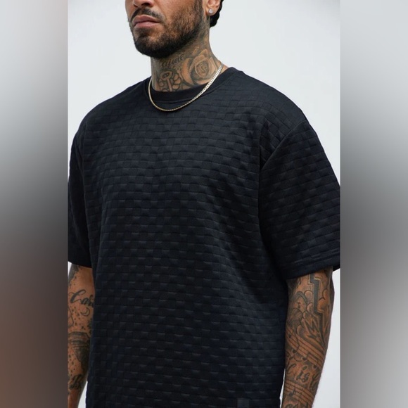 Saints Studio Black Textured Short Sleeve Tee Shirt Men’s Size M NWT - Picture 2 of 8